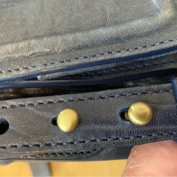 COLE HAAN Women’s Soft Leather Large Tote Bag, Navy Blue, Handle & Straps - Picture 14 of 14